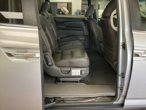 Used 2012 Honda Odyssey EX-L image 16