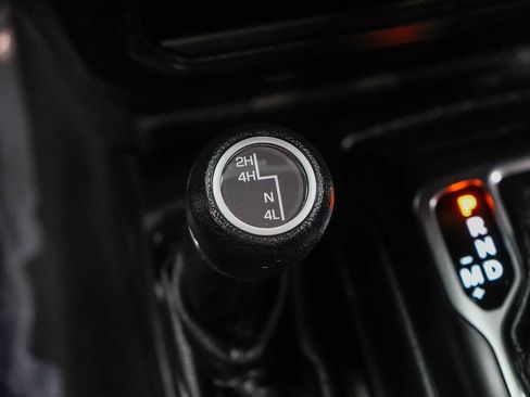 Used 2021 Jeep Wrangler Unlimited Sport image 28