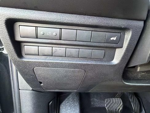 Used 2024 Mitsubishi Outlander SE Black Edition AWD/4WD image 29