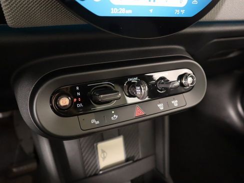 New 2025 MINI Cooper 2-Door Hardtop image 9