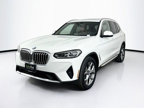 Used 2024 BMW X3 sDrive30i w/ Convenience Package RWD image 3