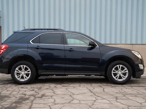 Used 2017 Chevrolet Equinox LT w/ Convenience Package image 9