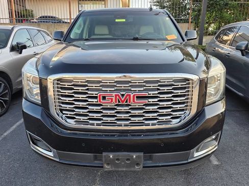 Used 2019 GMC Yukon Denali w/ Denali Ultimate Package AWD/4WD image 2
