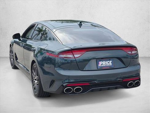 Used 2022 Kia Stinger GT2 image 8