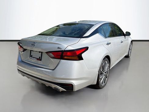 New 2025 Nissan Altima 2.5 SL image 8