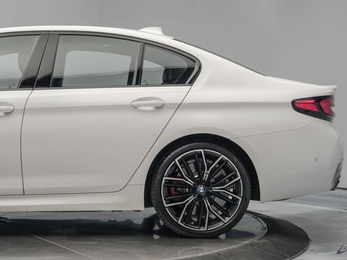 Used 2023 BMW 540i w/ M Sport Package image 8
