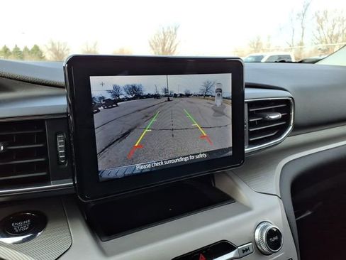 Used 2023 Ford Explorer XLT w/ Equipment Group 202A image 21