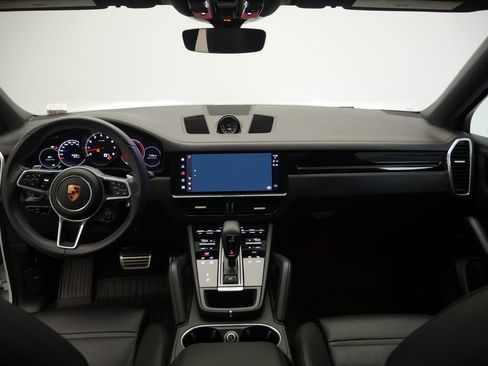 Certified 2023 Porsche Cayenne S AWD/4WD image 29