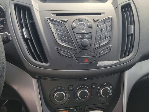 Used 2016 Ford Escape SE image 24