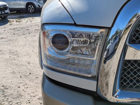 Used 2016 RAM 2500 Longhorn image 9