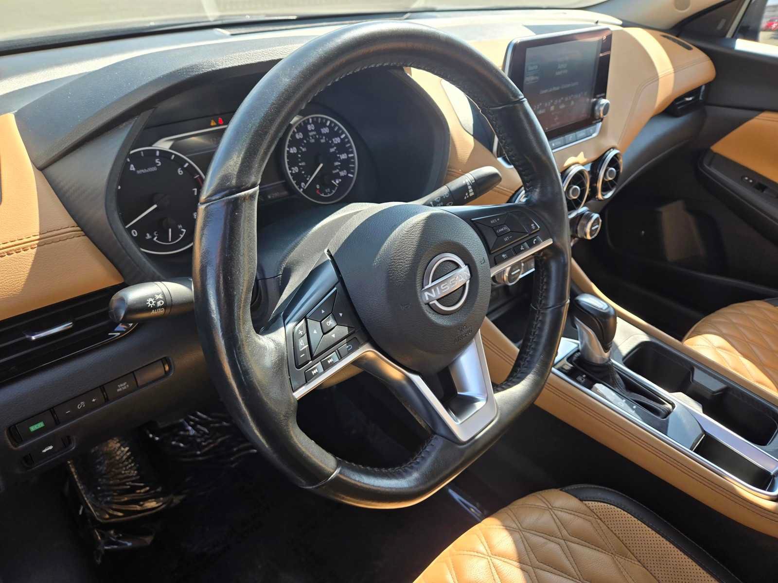 Used 2025 Nissan Sentra SV w/ SV Premium Package FWD image 13