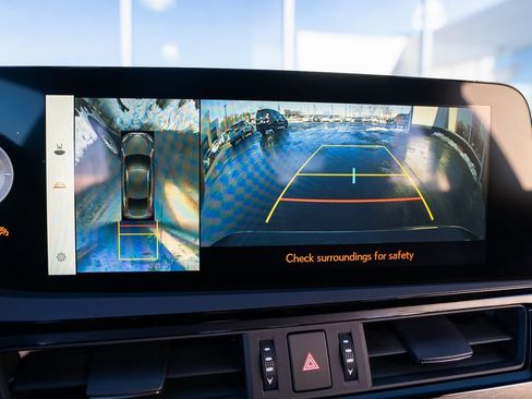 Used 2023 Lexus ES 300h Ultra Luxury image 28