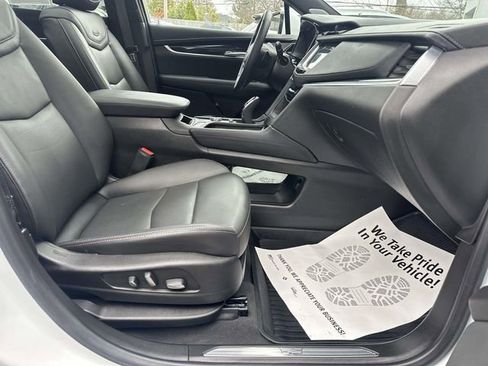Certified 2025 Cadillac XT5 Premium Luxury w/ Technology Package image 21