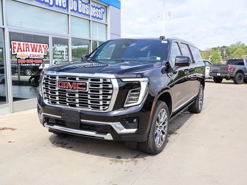 New 2026 GMC Yukon XL Denali w/ Denali Reserve Package AWD/4WD image 6
