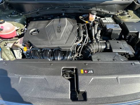 Certified 2025 Hyundai Tucson Limited AWD/4WD image 10