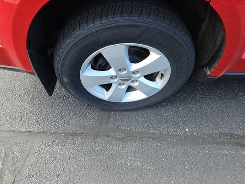 Used 2012 Dodge Journey SXT w/ Popular Equipment Group FWD image 27