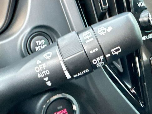 Used 2025 Subaru Forester Touring image 17