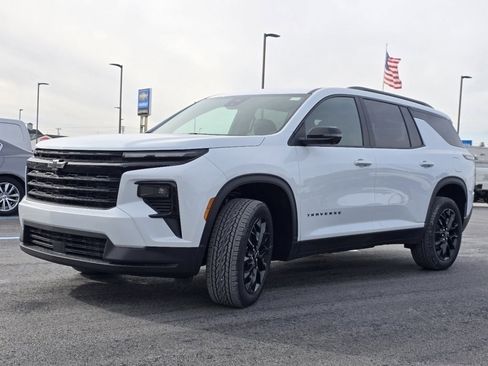 New 2026 Chevrolet Traverse LT w/ Midnight/Sport Edition image 9