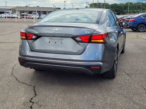 Used 2022 Nissan Altima 2.5 SV FWD image 21