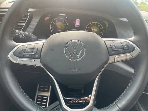Certified 2024 Volkswagen Atlas Peak Edition SE AWD/4WD image 20