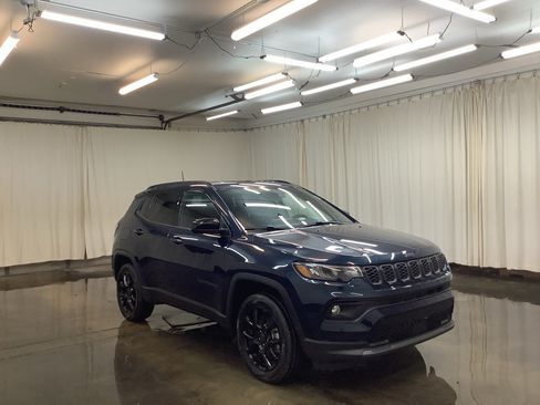 New 2026 Jeep Compass Latitude AWD/4WD image 3