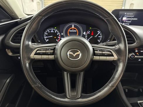 Used 2022 MAZDA MAZDA3 s image 13
