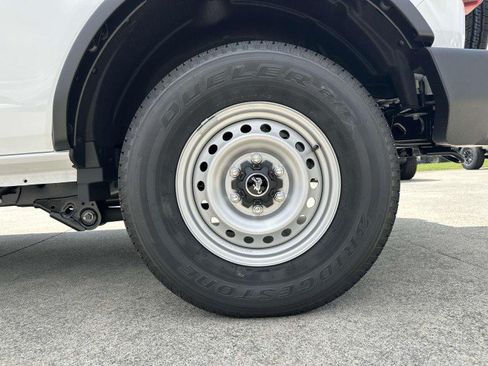 New 2025 Ford Bronco 4-Door AWD/4WD image 19