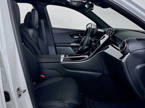 New 2026 Mercedes-Benz GLC 300 4MATIC image 6