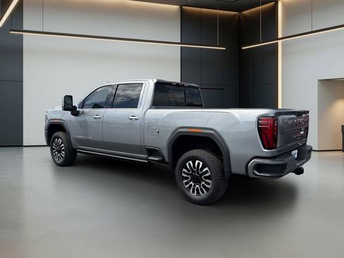 Certified 2025 GMC Sierra 2500 Denali Ultimate AWD/4WD image 3