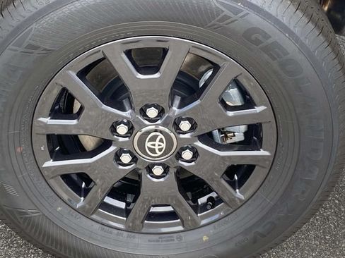 New 2026 Toyota 4Runner SR5 RWD image 6