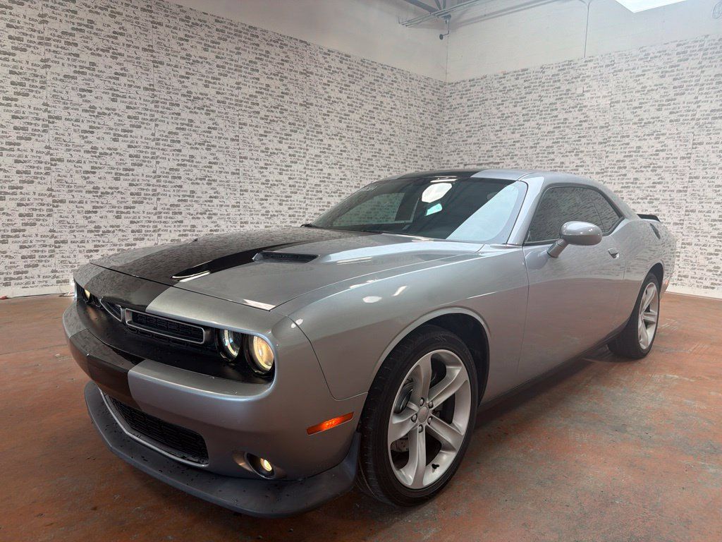 Used 2016 Dodge Challenger SXT w/ Super Sport Group (SS/T) RWD image 3
