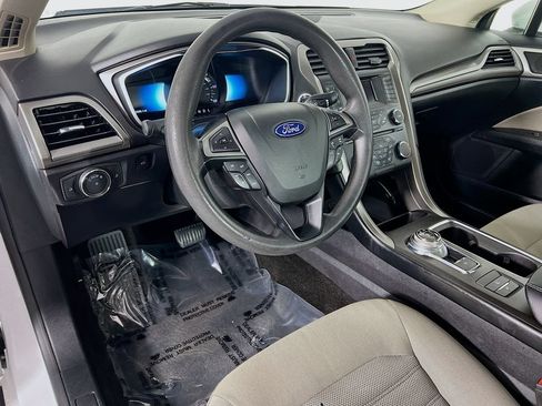Used 2018 Ford Fusion S FWD image 9