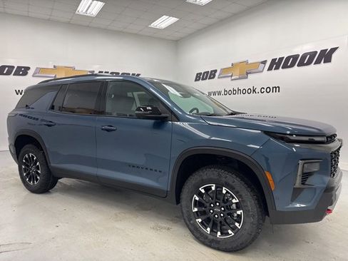 New 2026 Chevrolet Traverse Z71 w/ Enhanced Driving Package image 3