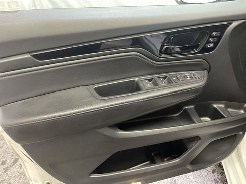 Used 2023 Honda Odyssey Touring image 13
