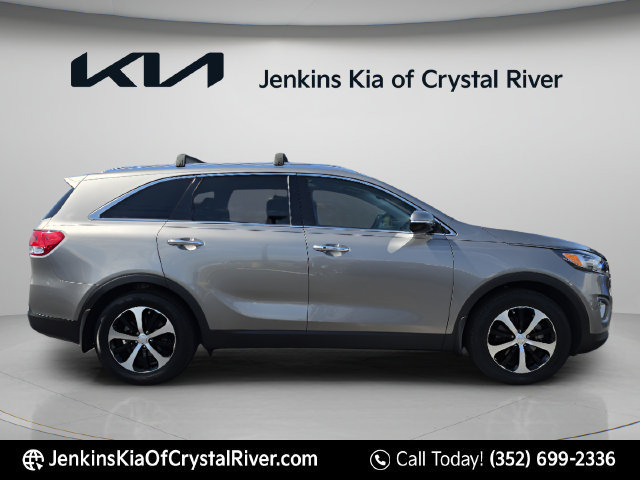 Used 2018 Kia Sorento EX w/ EX Advanced Touring Package FWD image 4