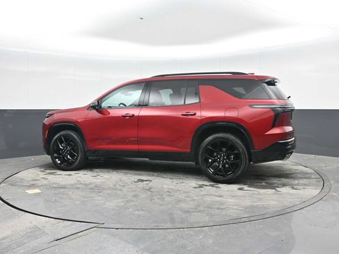Used 2024 Chevrolet Traverse RS w/ LPO, Floor Liner Package AWD/4WD image 3