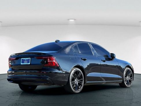 Used 2024 Volvo S60 B5 Plus image 6