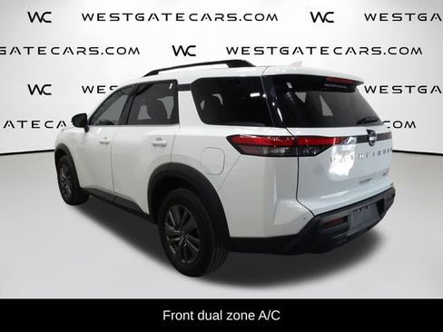 Used 2024 Nissan Pathfinder SV AWD/4WD image 5