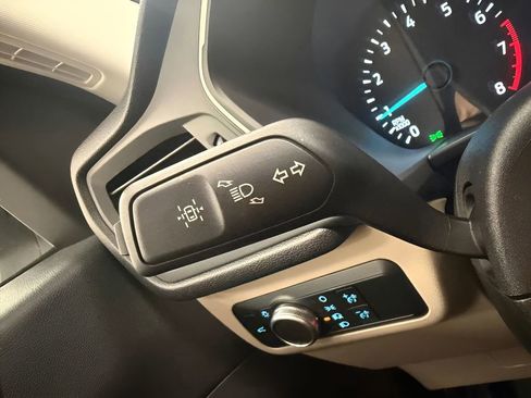 Used 2022 Ford Escape SE w/ SE Sport Appearance Package FWD image 16
