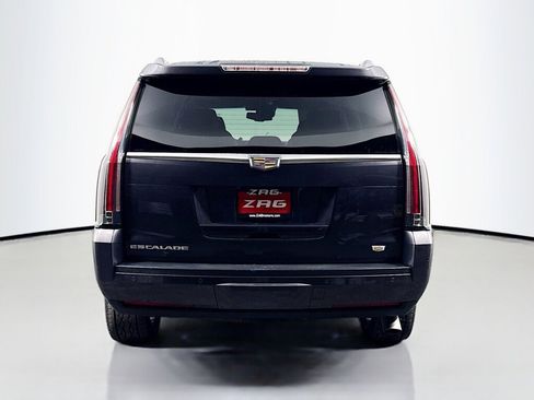 Used 2016 Cadillac Escalade Premium image 4