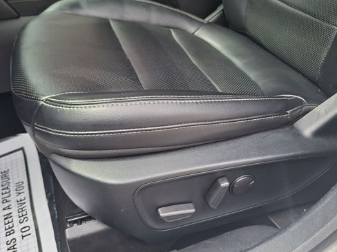 Used 2021 Ford Escape SEL w/ Technology Package FWD image 18