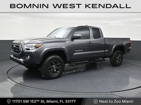 Used 2022 Toyota Tacoma SR5 image 1
