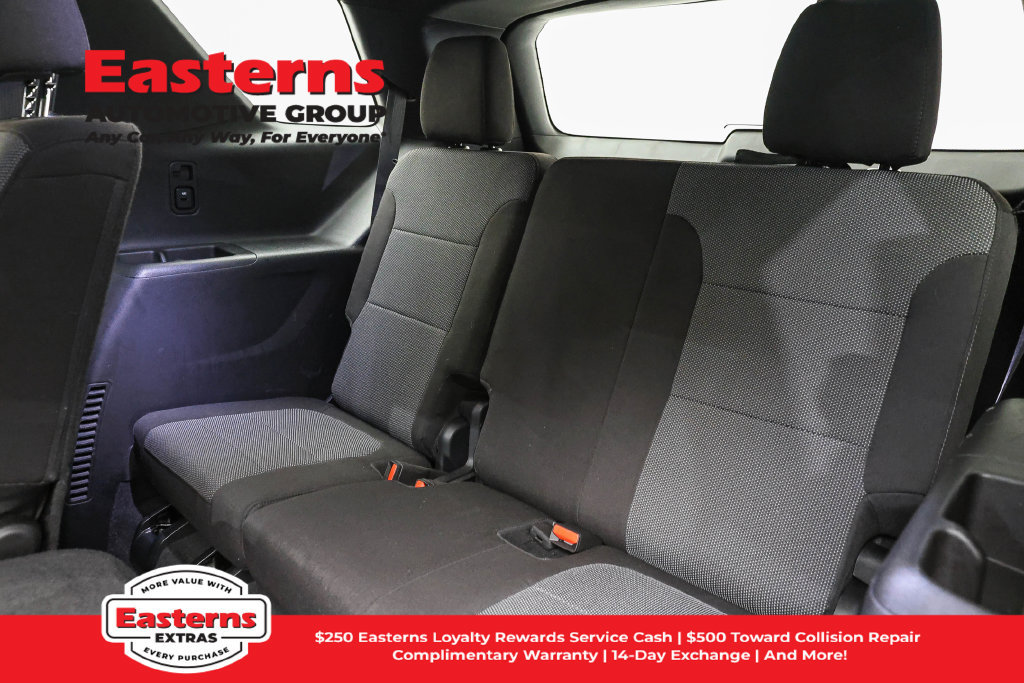 Used 2023 Chevrolet Traverse LT AWD/4WD image 28