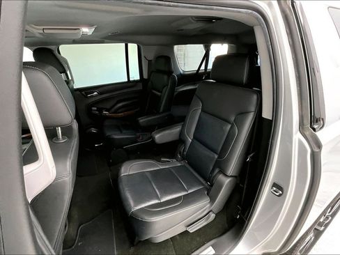 Used 2018 Chevrolet Suburban Premier image 34