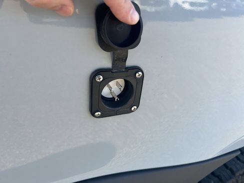 Used 2024 Mercedes-Benz Sprinter 2500 image 14