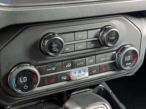 Used 2025 Ford Bronco Big Bend AWD/4WD image 12