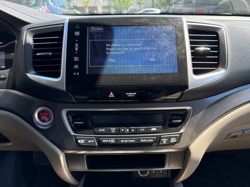 Used 2016 Honda Pilot EX image 23