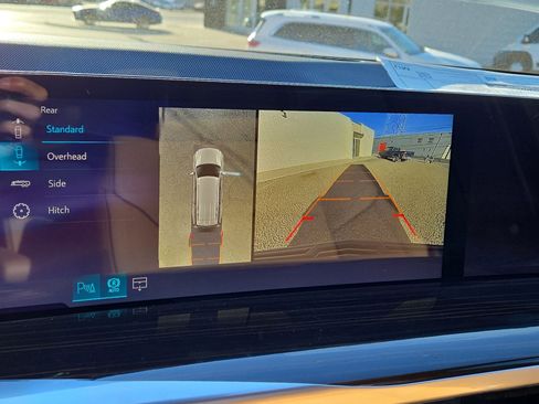 New 2026 Cadillac Escalade Luxury w/ Touring Package image 18