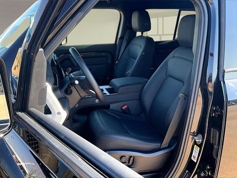 Used 2025 Land Rover Defender 110 S image 26