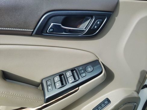 Used 2020 GMC Yukon SLT w/ Open Road Package image 12